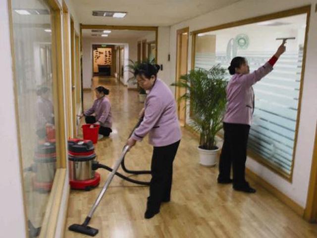 物业保洁清洁工作中的必需设备洗地机